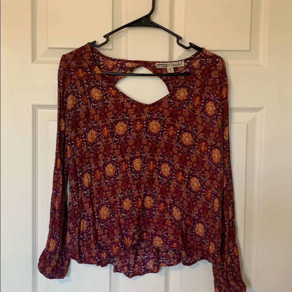 Long sleeve floral top